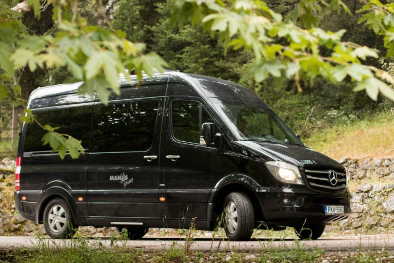 Black Minibus (1 of 1)